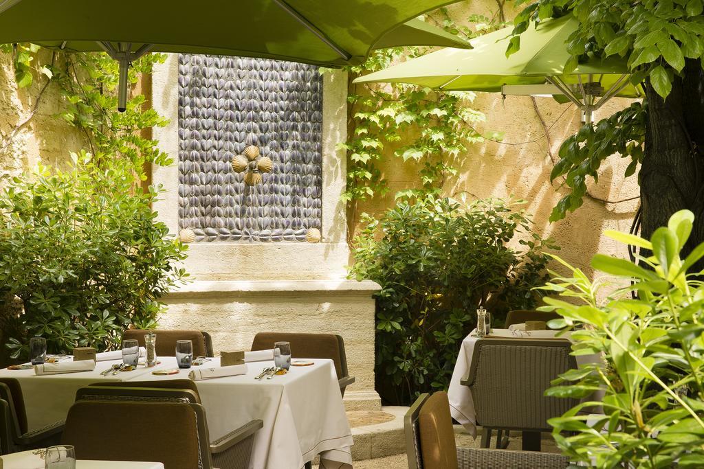 La Maison D'Uzes Relais & Chateaux Exterior foto